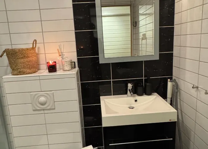 Close To Nature - Free Parking